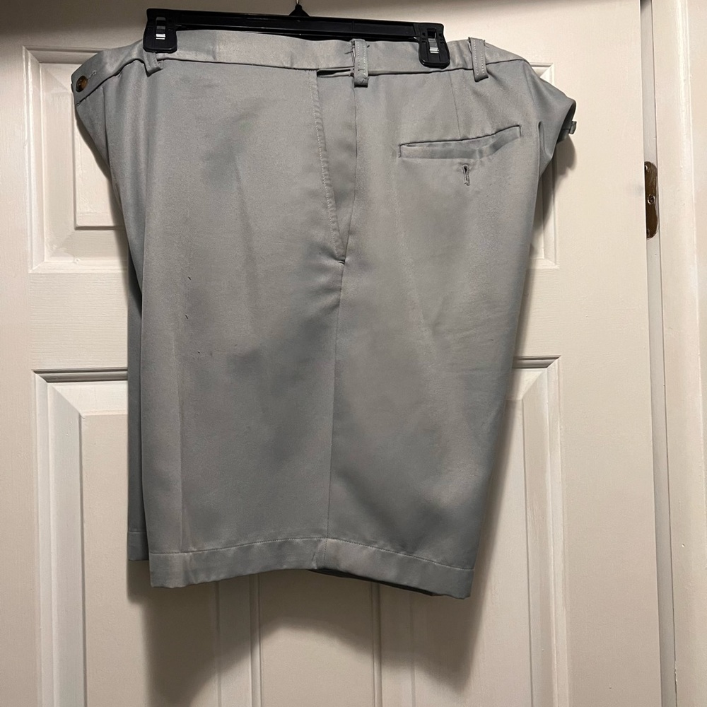 Men's Gray Shorts - Haggar